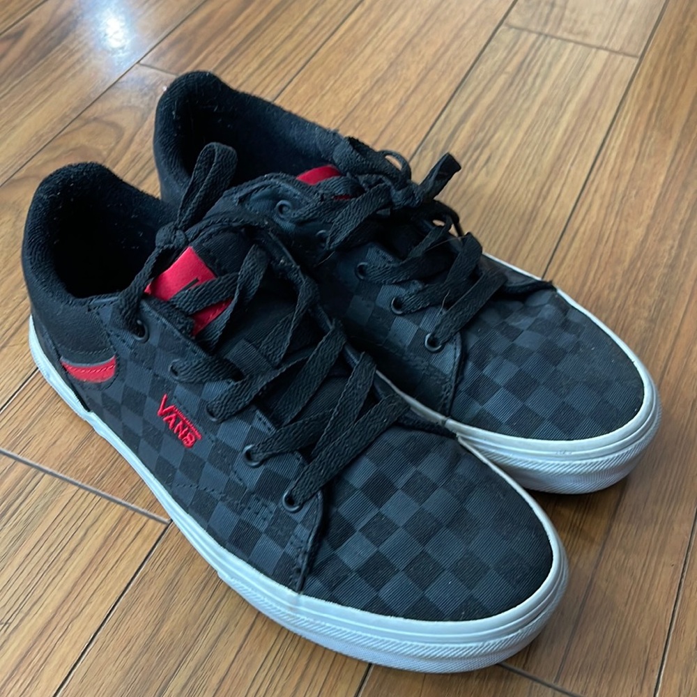 Pre-loved Vans shoes